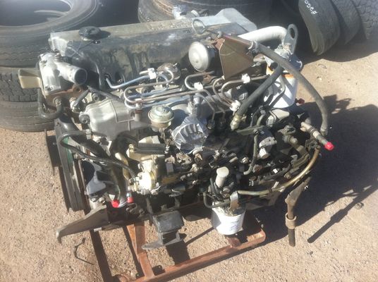 Хорошая цена Использованные запасные части двигателя Isuzu 4HE1 99,2 / 4000 KW (PS) / Rpm Мощность 6 цилиндров онлайн